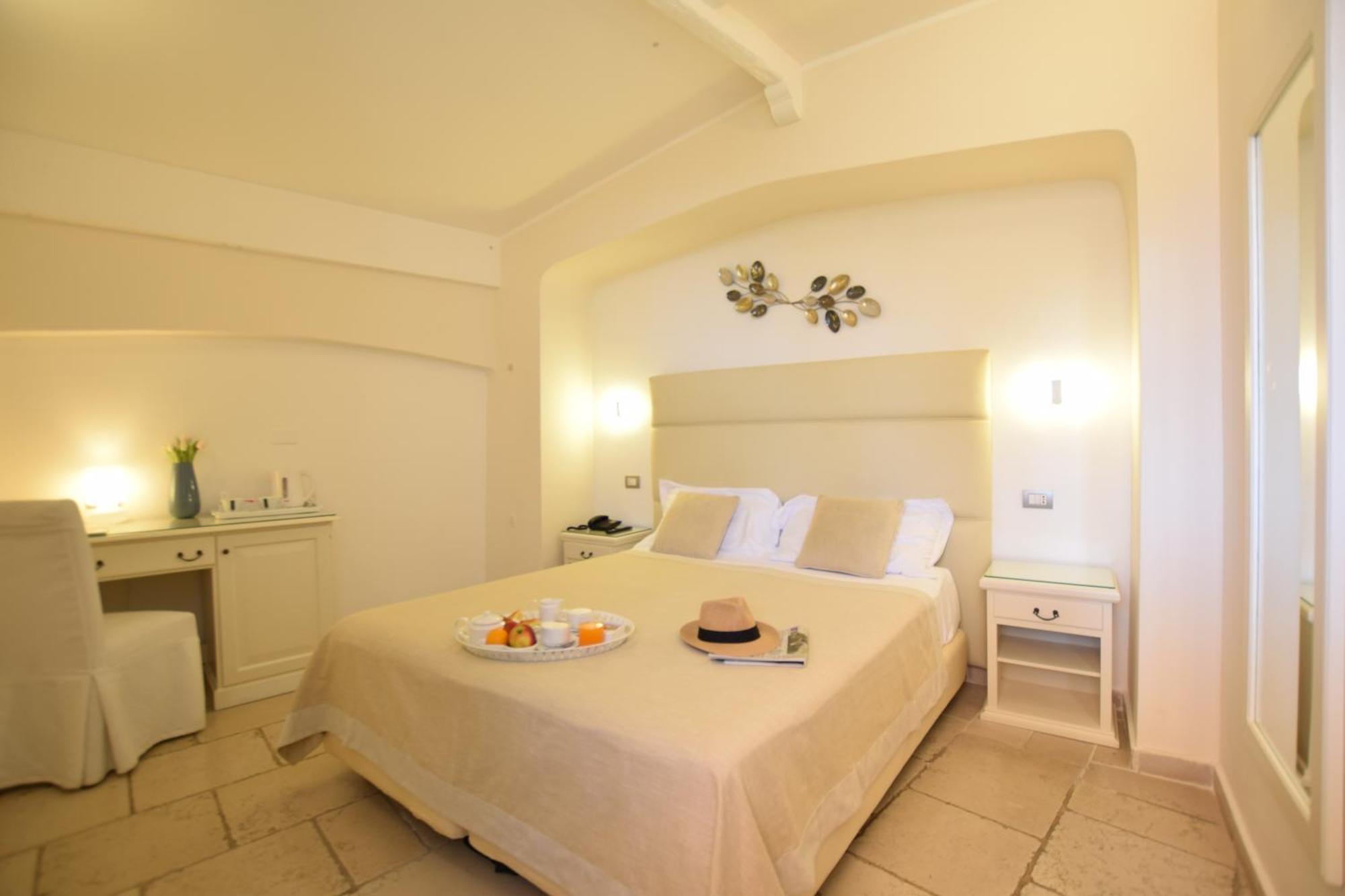 Hotel L'Arcangelo - Boutique Hotel Таранто Екстер'єр фото