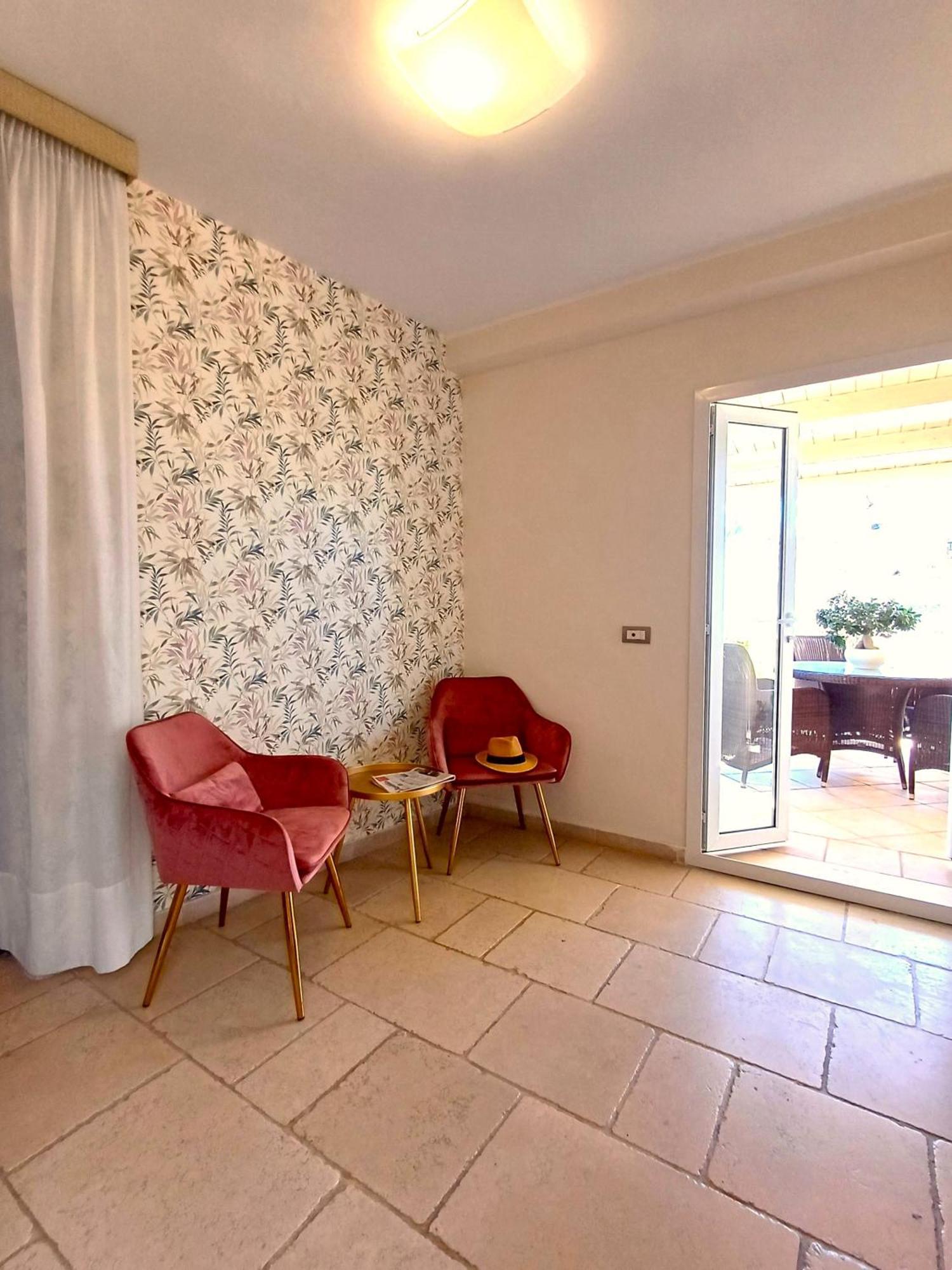 Hotel L'Arcangelo - Boutique Hotel Таранто Екстер'єр фото