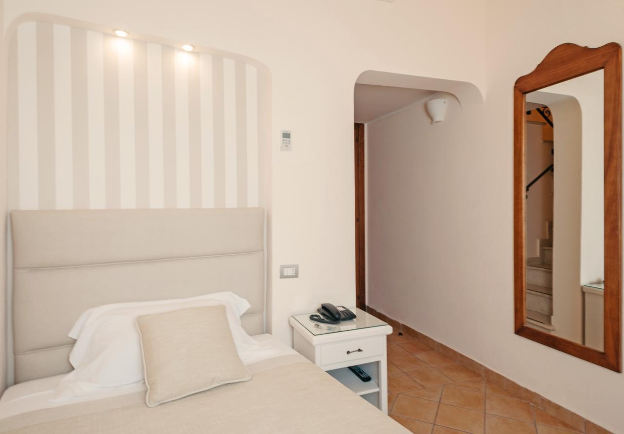 Hotel L'Arcangelo - Boutique Hotel Таранто Екстер'єр фото