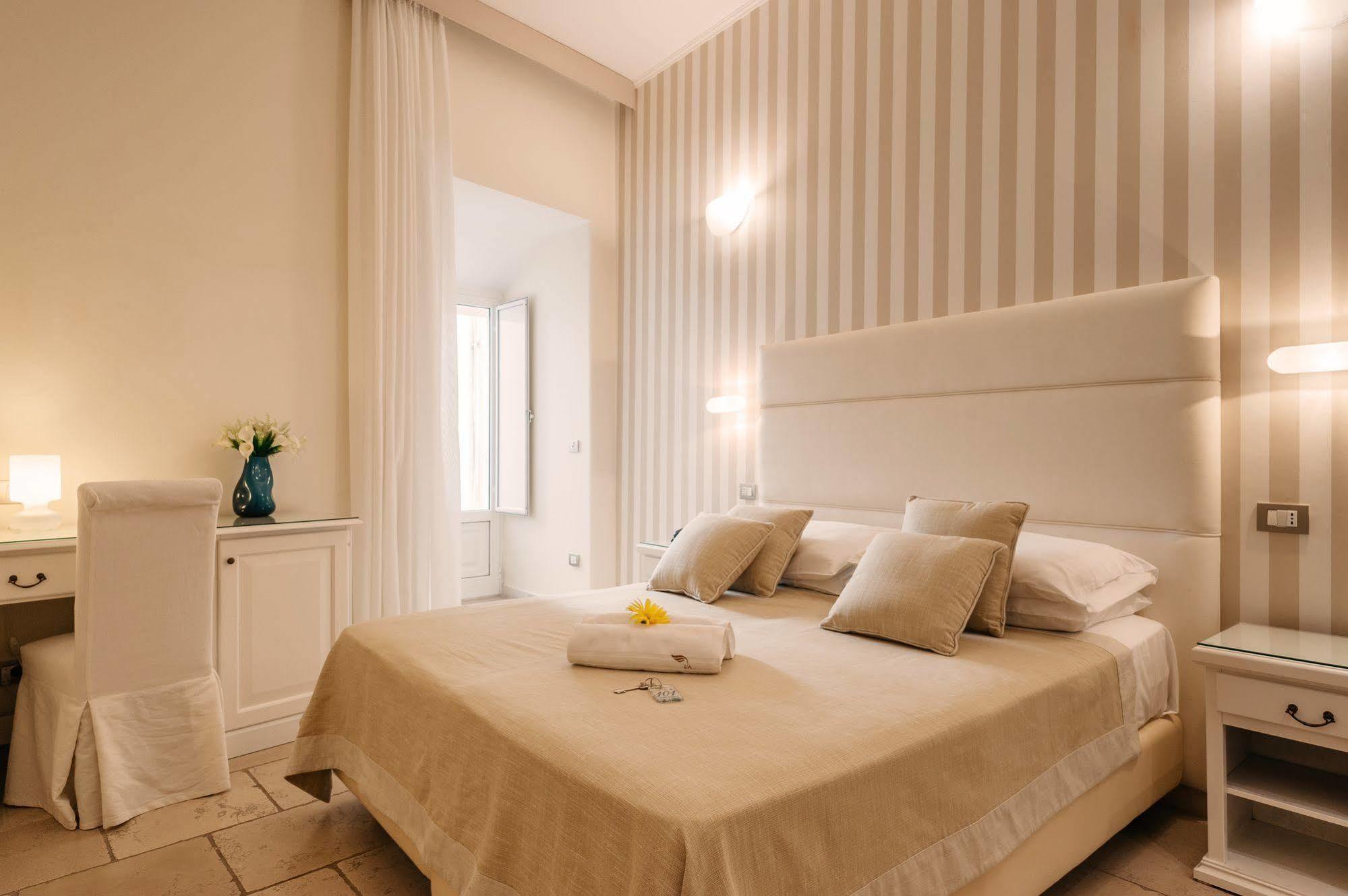 Hotel L'Arcangelo - Boutique Hotel Таранто Екстер'єр фото